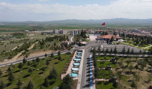 Millet bahçesiyle ilçenin çehresi değişti