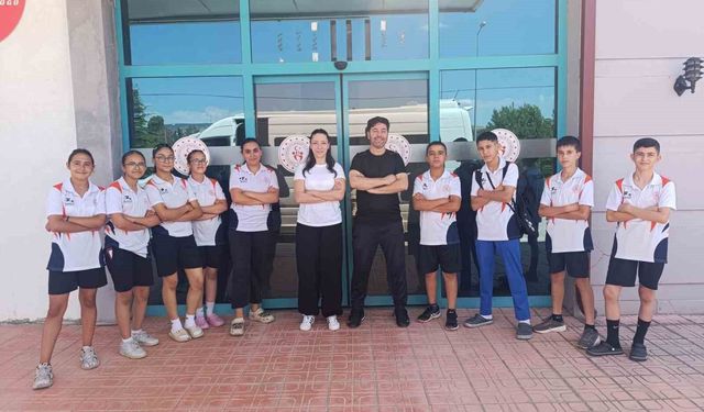 Niğde Erkek Badminton Takımı şampiyon oldu