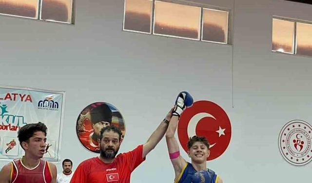 Niğde Wushu Takımı Malatya'dan 17 madalyayla döndü
