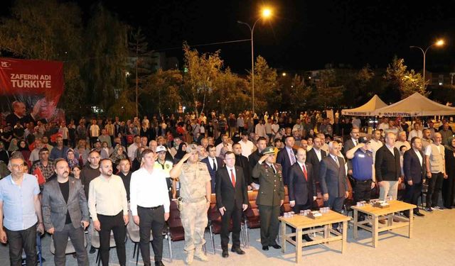 Oltulular 15 Temmuz demokrasi nöbetinde bir araya geldi