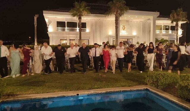 Pamukkale'deki düğünde Karadeniz rüzgârı esti