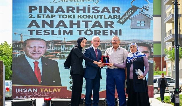 Pınarhisar'da TOKİ sevinci: Anahtarlar hak sahiplerine teslim edildi