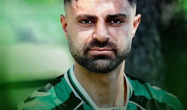 Sakaryaspor, 3 futbolcuyu renklerine bağladı