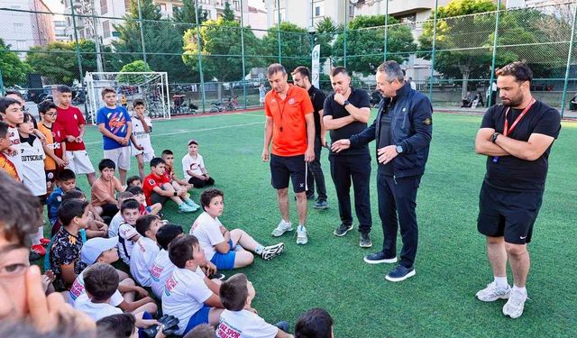 Sandıklı'da Sokak Futbol Turnuvası'nın 8'incisi başladı