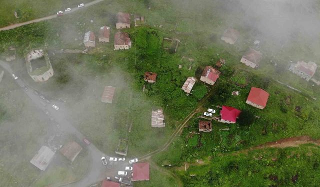 Sis altındaki Santa Harabeleri doğası ve tarihiyle kendine hayran bırakıyor