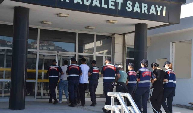 Sosyal medya dolandırıcılığına jandarma operasyonu: 4 gözaltı