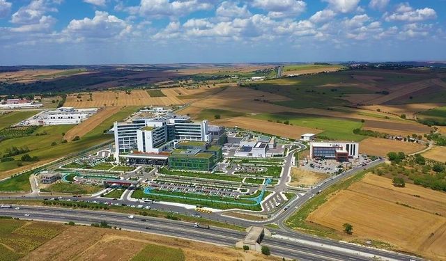 Tekirdağ'da Şehir Hastanesi ulaşımını rahatlatacak köprülü kavşakta önemli aşama