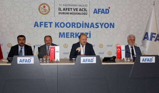 Vali Dallı'dan ormanlık alanlara sigara izmariti, cam şişe gibi malzemeleri atanlara tepki