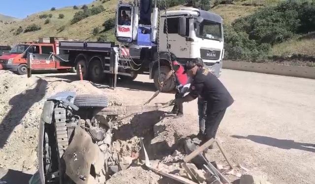 Yüksekova'da trafik kazası: 3 yaralı