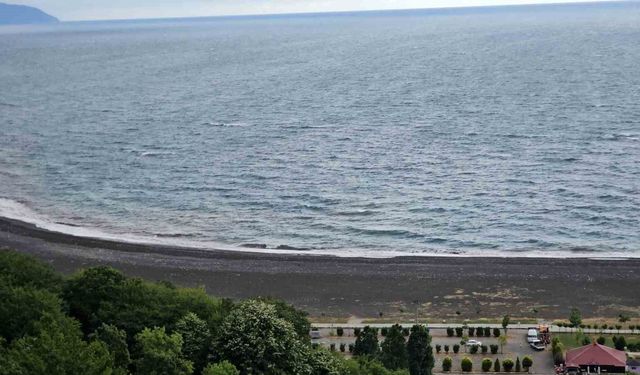 Zonguldak'ta sıcaklık 9 derece düştü, denize girişler yasaklandı