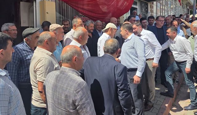ÇEKEREK'TE MHP KONGRESİNDE YENİ BAŞKAN ERDOĞAN