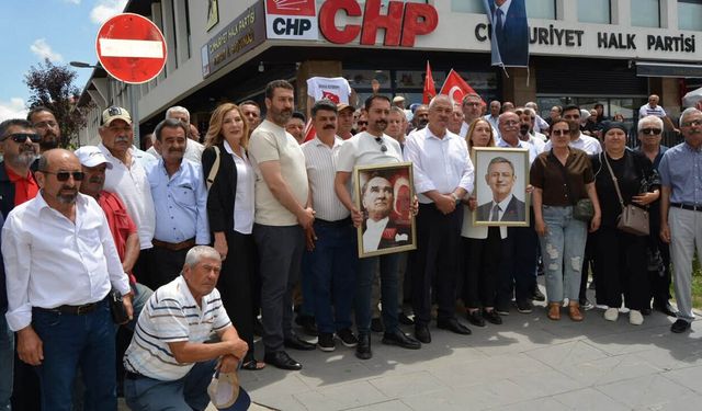 CHP YOZGAT'TA GÖREVDEN ALMAYA İLÇELERDEN TEPKİ