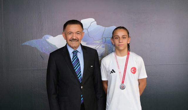 Milli Gururumuz Yağmur Özdemir'den Büyük Başarı!