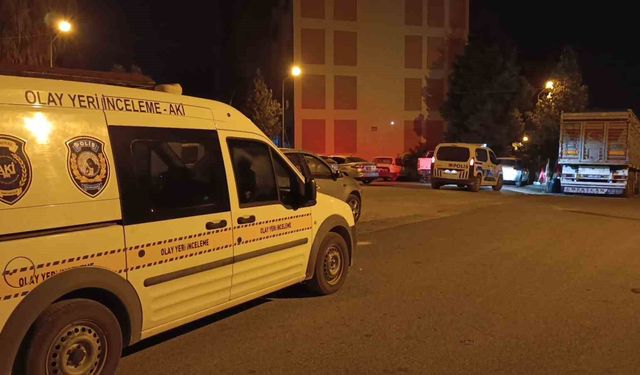 Adana'da bıçaklı kavga: 1 yaralı