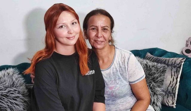 Anne ve kızı 14 yıl arayla yakalandıkları meme kanserini yendi