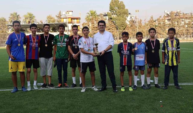 Arsuz'da yaz kuran kursu öğrencileri futbol turnuvasında buluştu