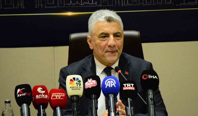 Bakan Bolat'tan Süper Lig'e yükselen Çorum Spor'a tebrik: 'Kalıcı ve başarılı olsun'