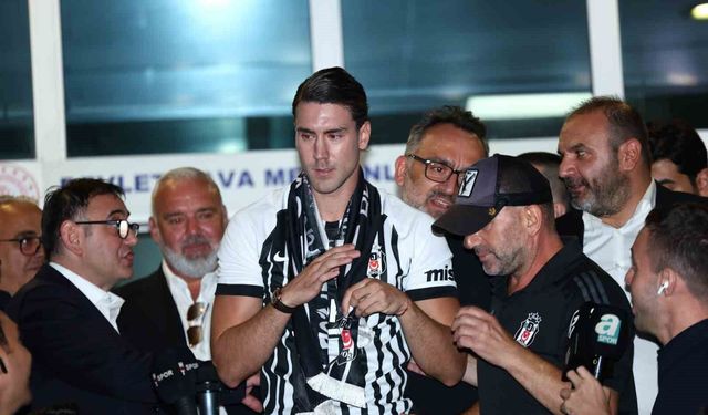 Beşiktaş, Dusan Vlahovic'i UEFA listesine ekledi
