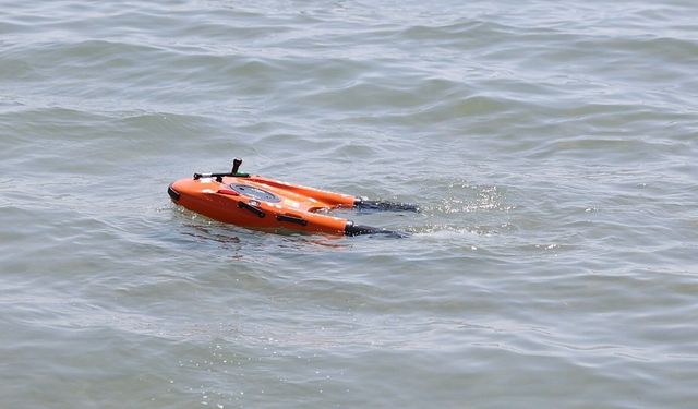Boğulmalara karşı robot cankurtaranlar görevde