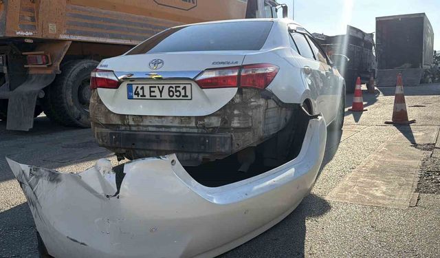 Bolu'da kamyonla otomobil çarpıştı