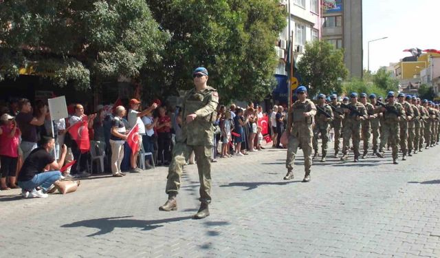 Burhaniye'de 30 Ağustos coşkusu yaşandı