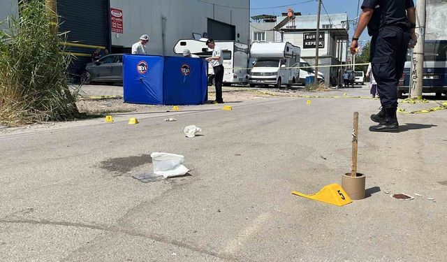 Bursa'da dedikodu cinneti...Eniştesi ve eşini öldürdü