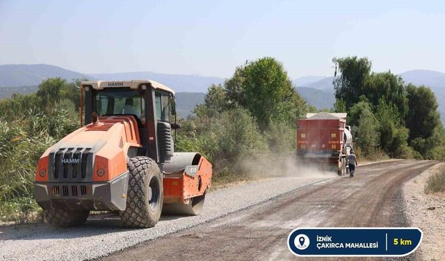 Büyükşehir 5 ilçede yolları yeniliyor