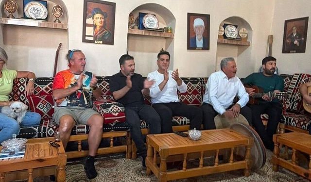 Cizre'de 26 yıllık vefalı buluşma
