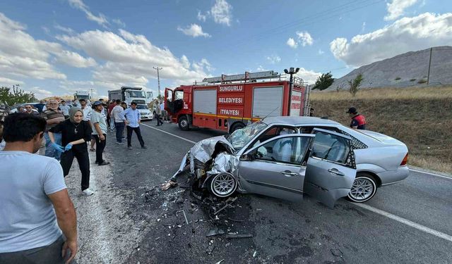 Çorum'da otomobiller çarpıştı: 7 yaralı