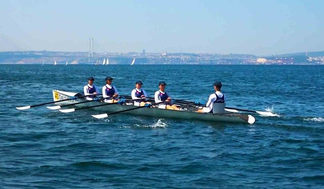 Deniz astsubay adayları zorlu eğitimlerle Mavi Vatan'da göreve hazırlanıyor