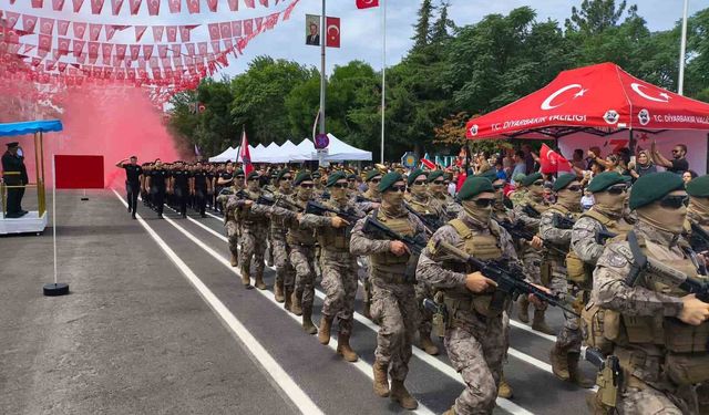 Diyarbakır'da 30 Ağustos Zafer Bayramı kutlamaları