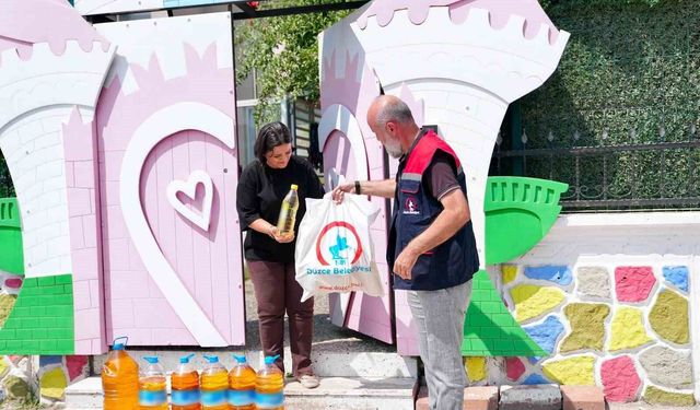 Düzce'de 5 litre atık yağ karşılığında 1 litre yağ hediye