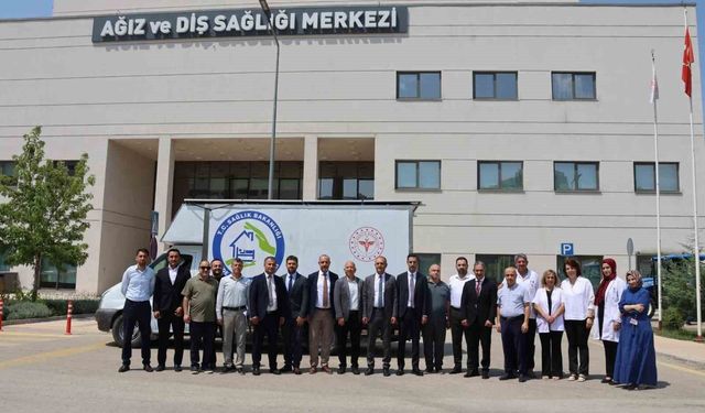 Elazığ'da Mobil Ağız ve Diş Sağlığı Aracı, sağlık hizmetlerine erişimi kolaylaştıracak