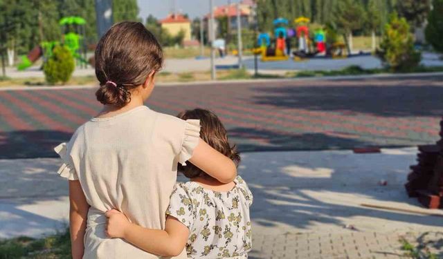 Hasköy'de harabeye dönen park yenilendi