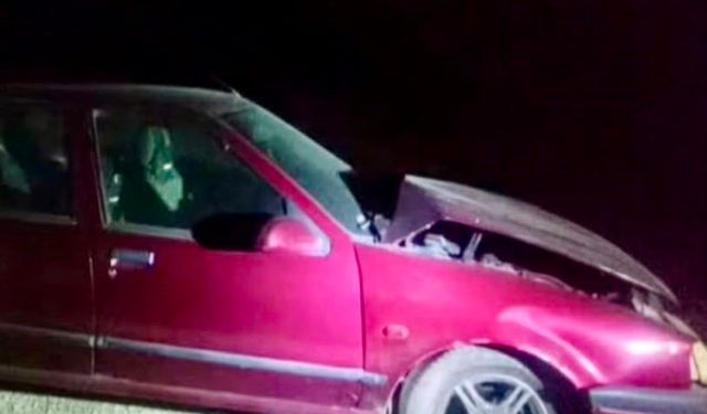 İki otomobil çarpıştı: Sürücüler burnu bile kanamadan kurtuldu