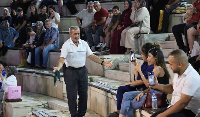 İnşaatçı ustasının 'Halayı bırakma' vasiyetini 54 yıldır oynayarak yaşatıyor