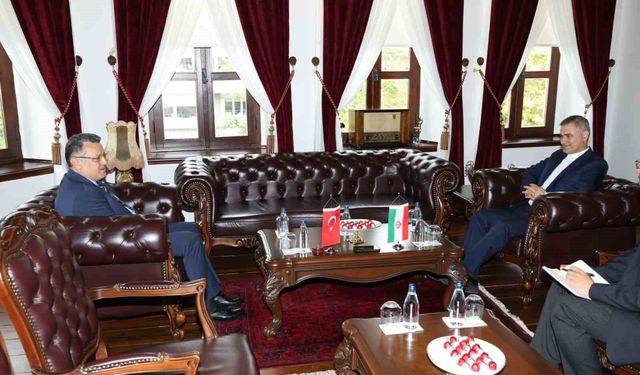 İran'ın yeni Trabzon Başkonsolosu Khosravi göreve başladı