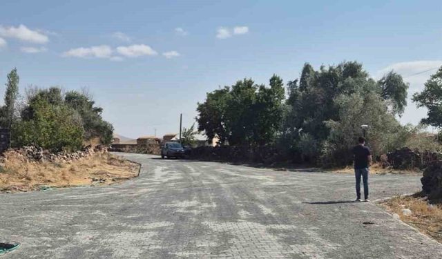 Kars'ta 89 köyde 168 bin metrekarelik kilit parke çalışması
