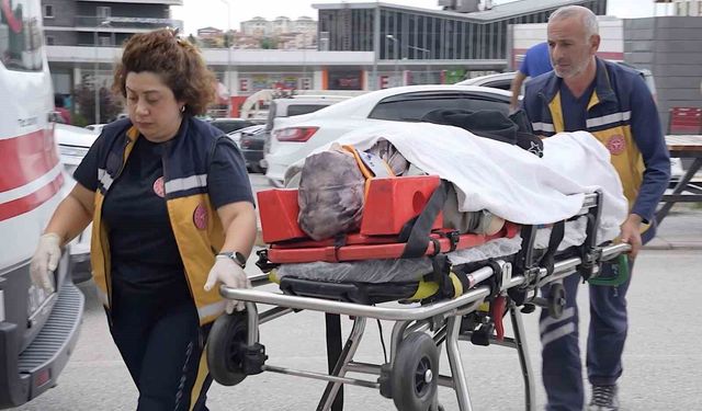 Kastamonu'da otomobil ile kamyon çarpıştı: 4 yaralı