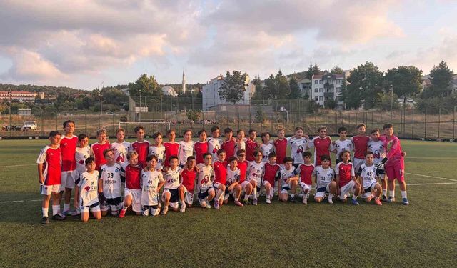 Kazanan dostluk oldu