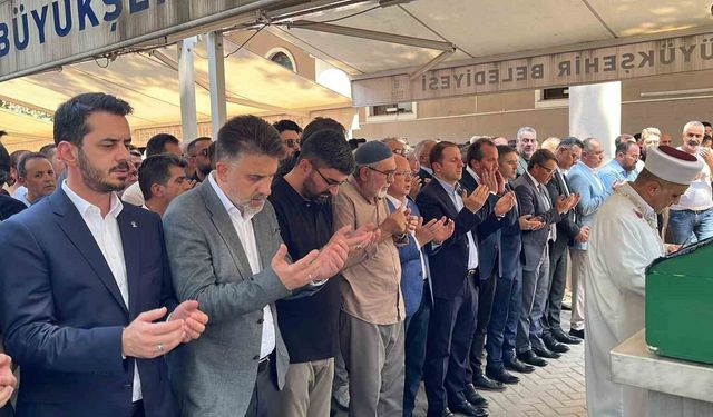Kestel Belediye Başkanının trafik kazasında hayatını kaybeden amcası son yolculuğuna uğurlandı