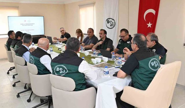 Kırklartepe Barajı sulama inşaatı şantiyesinde toplantı