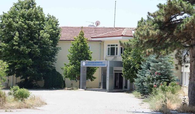 Kırşehir'de riskli yapıların yıkımına onay