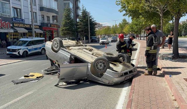 Kontrolden çıkıp takla atan araç sürücüsü yaralandı