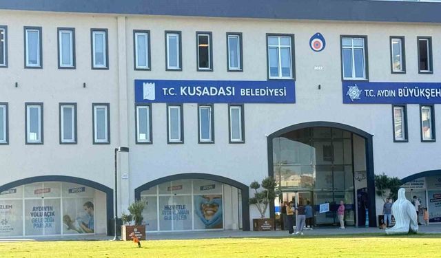 Kuşadası Belediyesi'ne 3. dalga operasyonu
