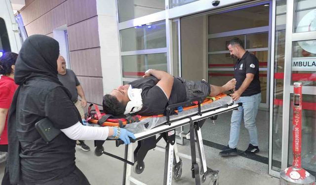 Motosiklet devrildi: 1 yaralı
