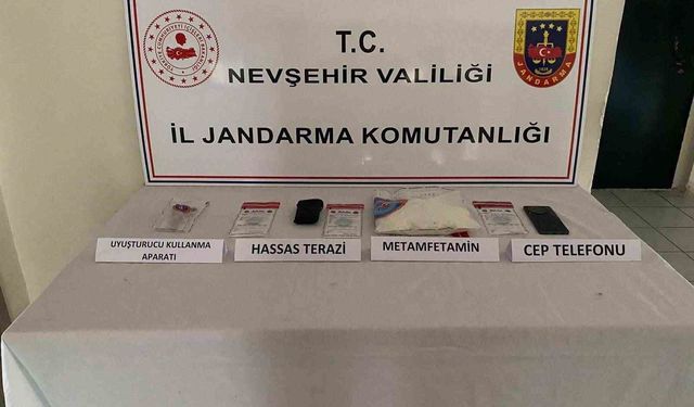 Narkotik köpeği 'Zırh' uyuşturucu sevkiyatını engelledi