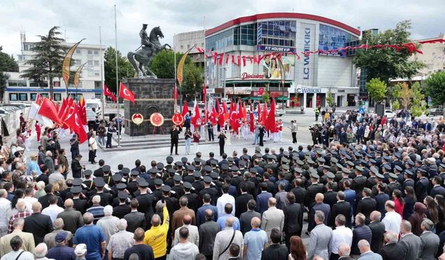 Niğde'de 30 Ağustos Zafer Bayramı düzenlenen törenle kutlandı