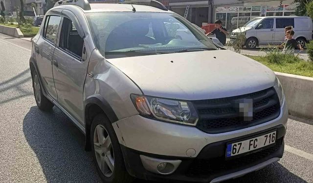 Otomobilin çarptığı yaşlı adam hayatını kaybetti