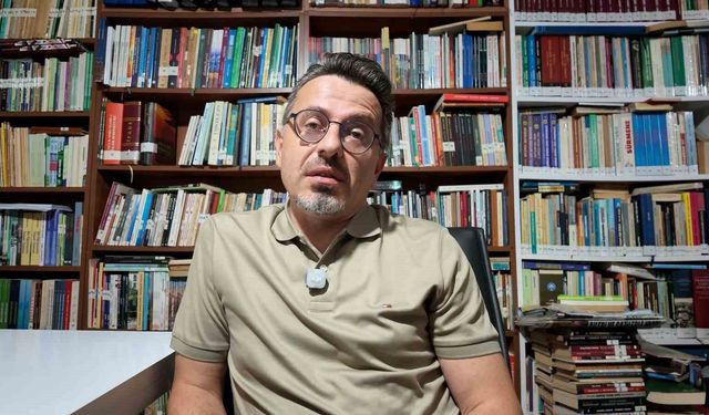 Prof. Dr. Resul Yavuz: 'Yunan 1. Ordusu dalga beklerken tsunamiyle karşılaştı'